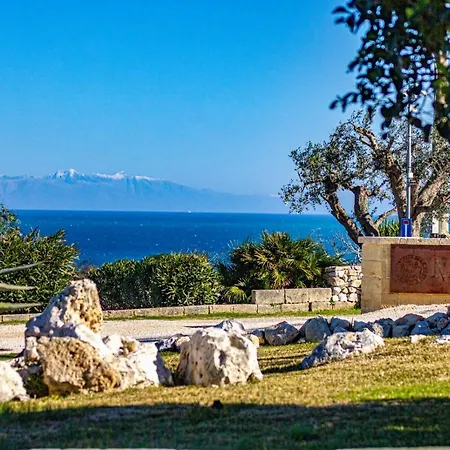 Отель Masseria Dei Monaci (adults Only) Отранто