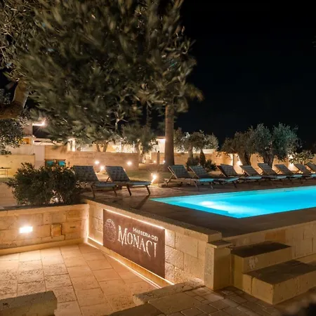 Hotel Masseria Dei Monaci 4*
